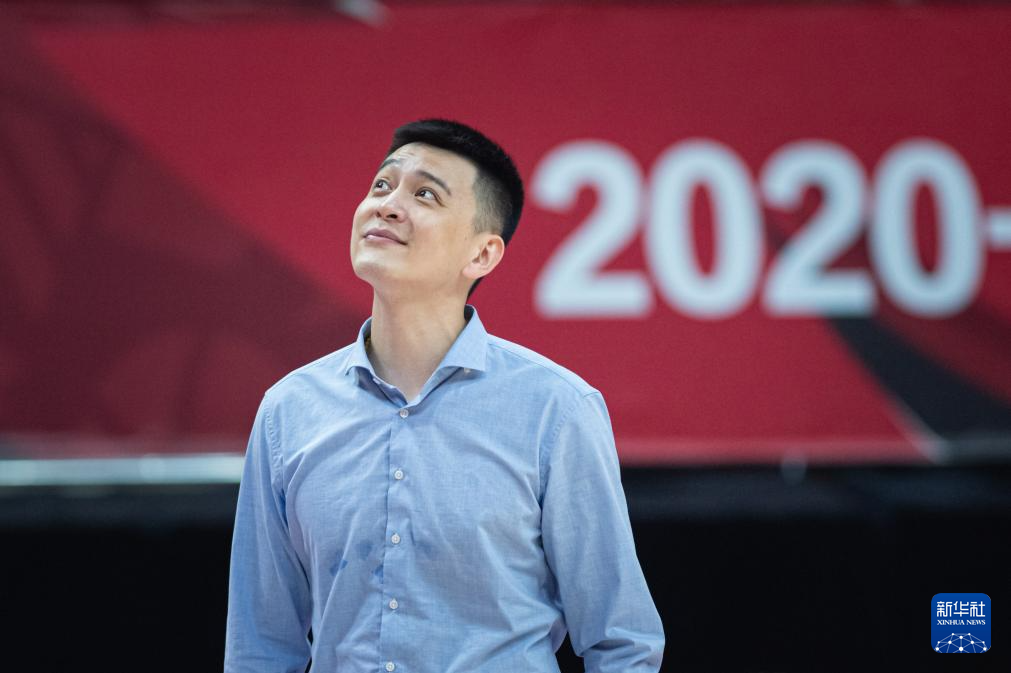 辉达-当战术无法填补阵容的裂缝，冠军教头杨鸣最终请辞